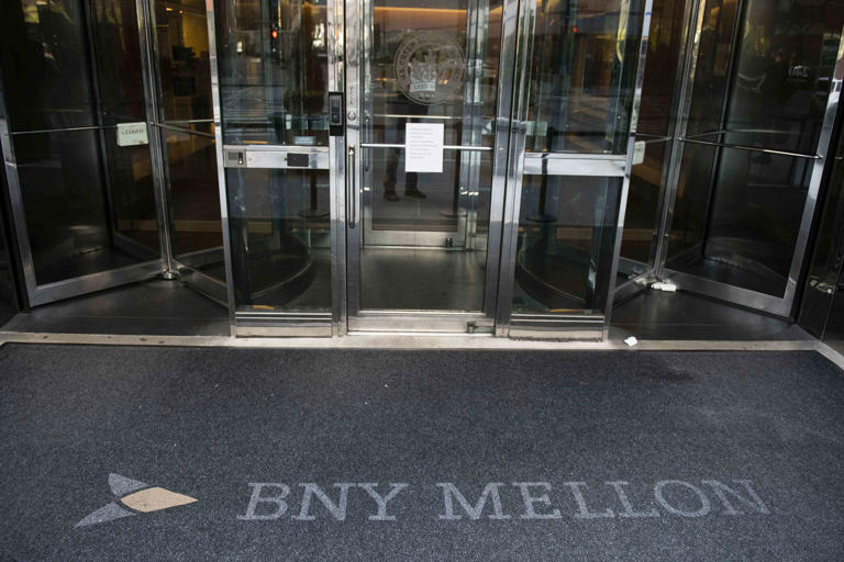 Bank of New York Mellon Benefits from Higher Interest Revenue  