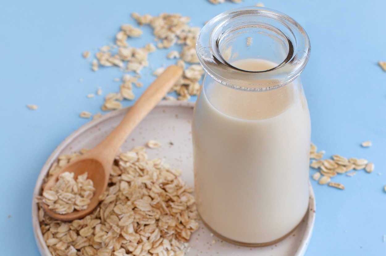 These 9 Nutritionists Broke Down How To Choose The Best Milk Option For ...