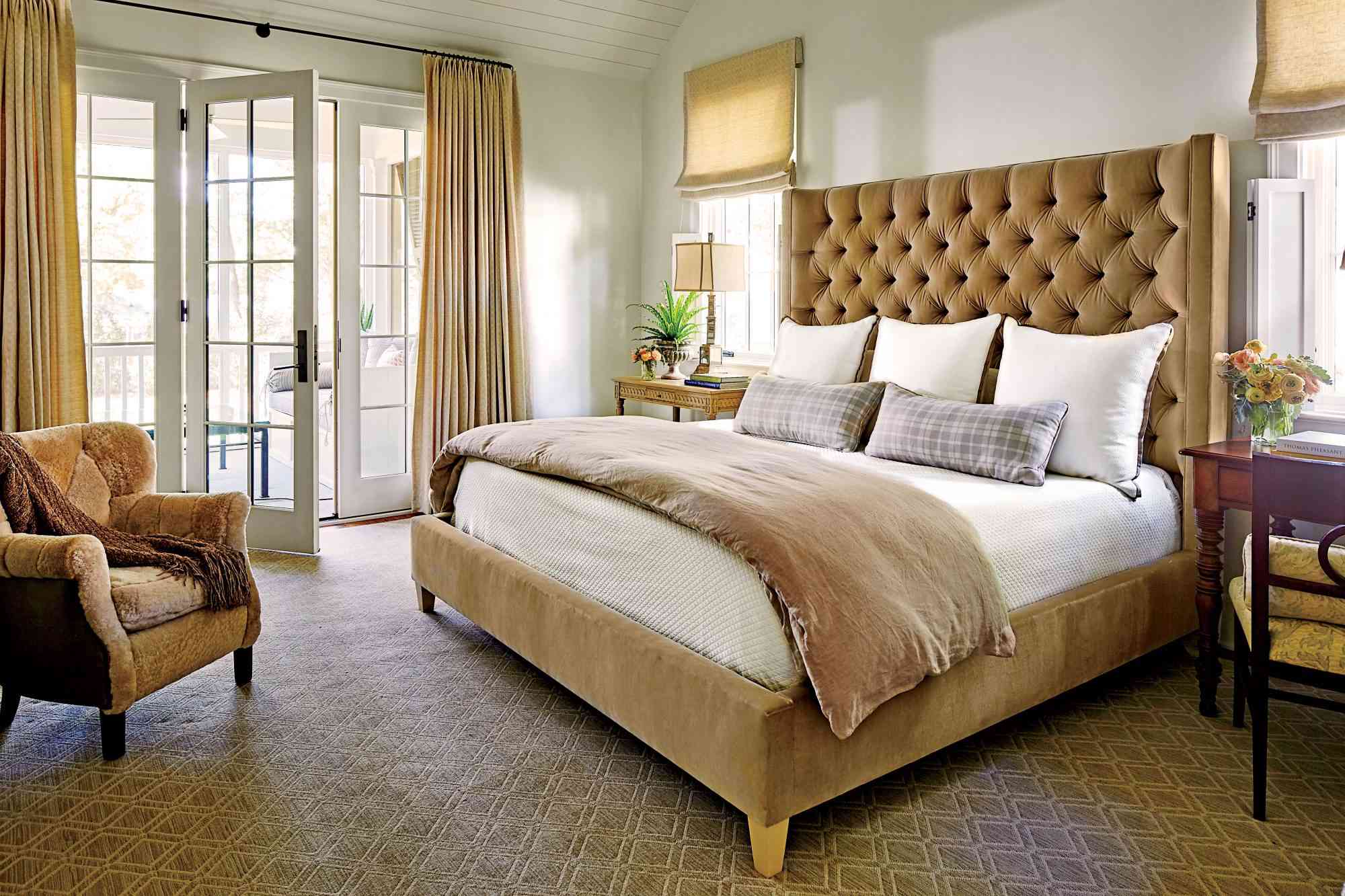 8 Things To Keep Out Of Your Bedroom, According To Designers