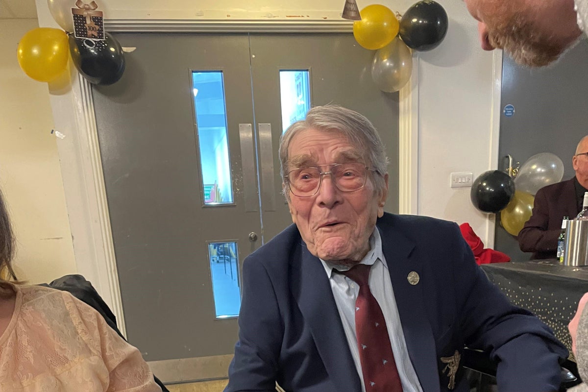 D-Day Veteran Celebrates 100th Birthday At Surprise Party Thrown By Family