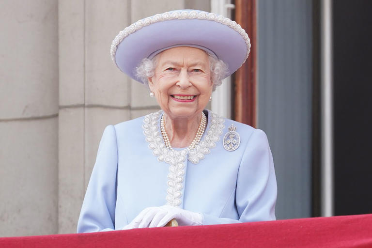 Jonathan Brady - WPA Pool/Getty Images Queen Elizabeth on the balcony of Buckingham Palace during the Trooping the Colour on June 2, 2022.
