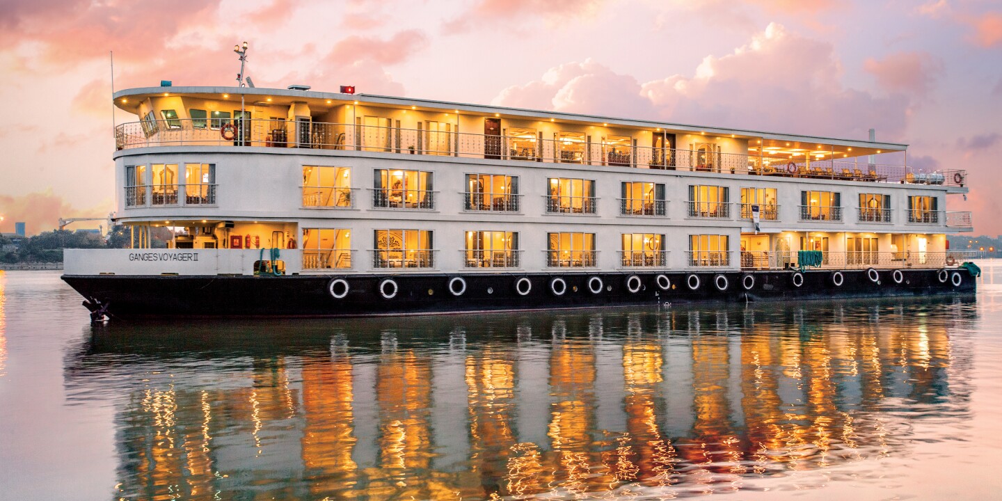<p>You can save up to $3,000 when you book cruise and airfare together on select 2024 Uniworld itineraries, like this Ganges River cruise through India.</p><p>Courtesy of Uniworld Boutique River Cruises</p><p>You’ve finally landed on the cruise you want to take—maybe it’s a winter expedition to Norway to <a class="Link" href="https://www.afar.com/magazine/cruises-where-you-can-see-the-northern-lights" rel="noopener">see the northern lights </a>or perhaps you’re keen on <a class="Link" href="https://www.afar.com/magazine/a-review-of-silverseas-new-galapagos-ship-silver-origin" rel="noopener">sailing around the Galápagos</a> to see the islands’ impossibly curious animals—but now the question is, when should you book? Is it better to secure reservations far in advance or do you stand a better chance of snagging a deal if you wait? </p><p>We polled <a class="Link" href="https://www.afar.com/magazine/yes-you-should-use-a-cruise-travel-agent-heres-why" rel="noopener">travel advisors who specialize in cruises</a> to better understand when the best time to book a cruise is. Here’s what they had to say.</p>