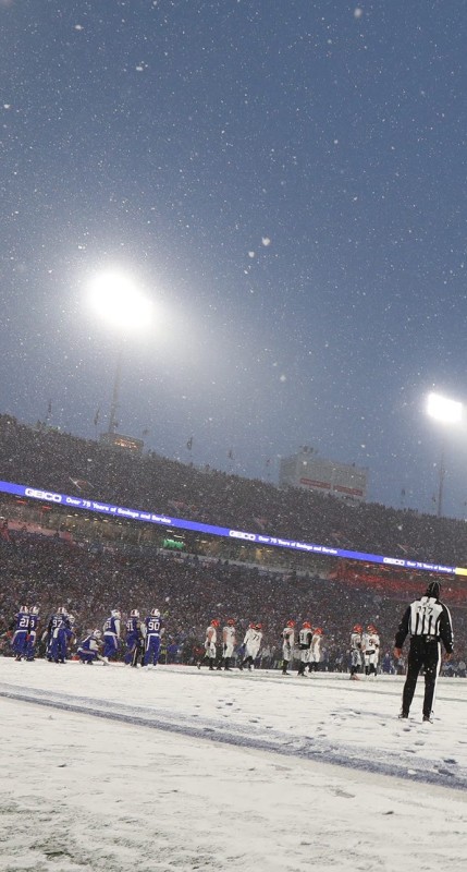 Bills Ask Fans To Shovel Snow At Highmark Stadium Amid Winter Storm Warning