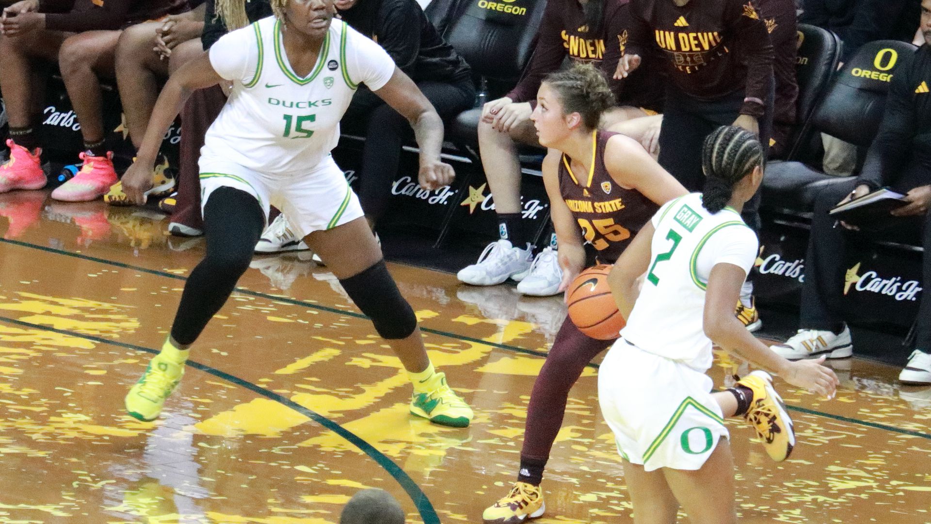 Oregon Women’s Basketball Gets Their First Pac-12 Win