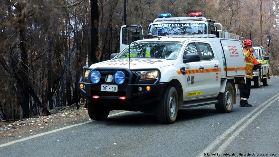 Western Australia: Locals Told To Evacuate As Bushfires Rage