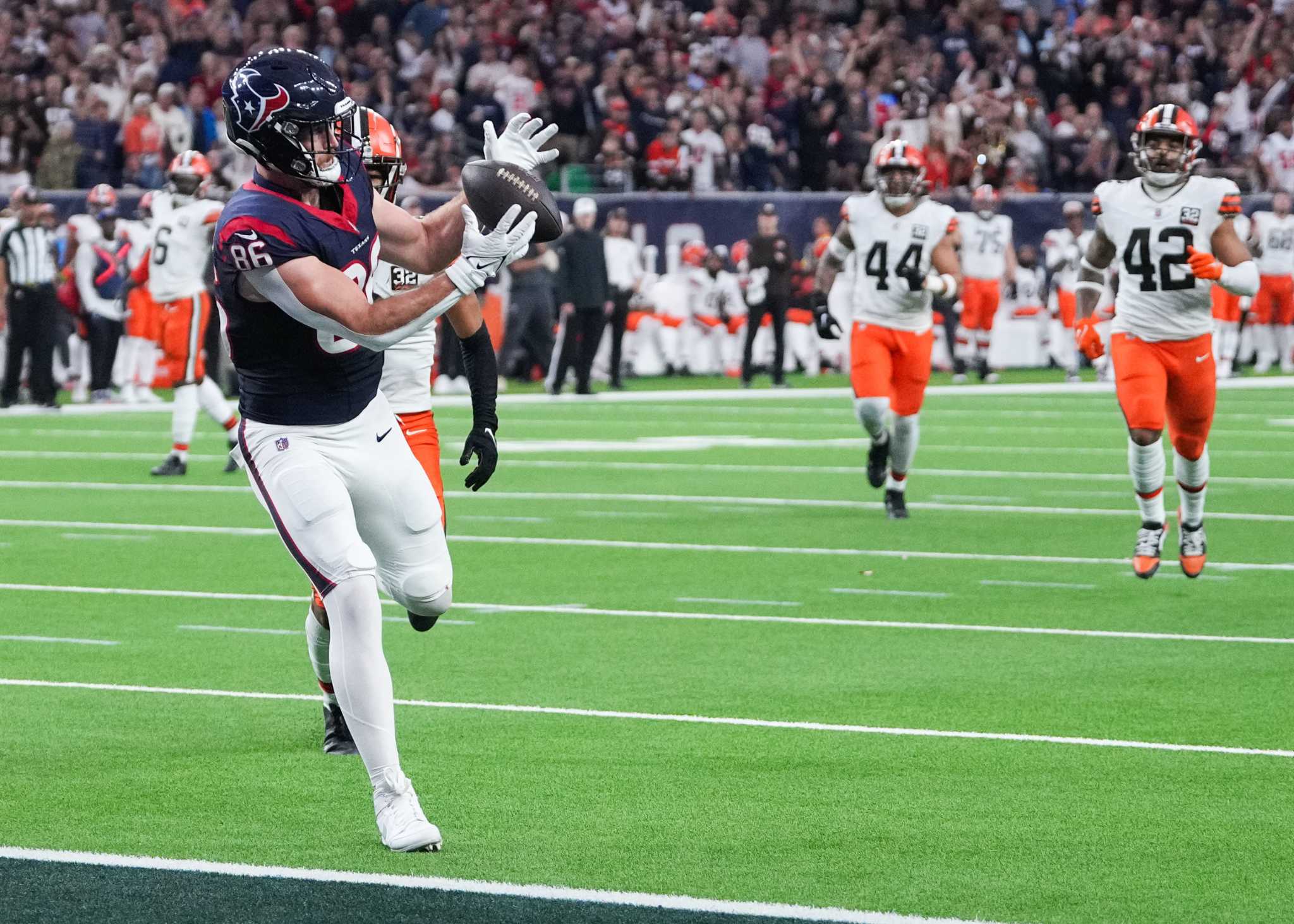 Tight End Dalton Schultz, One Of Texans' Key Free Agents, Agrees To ...