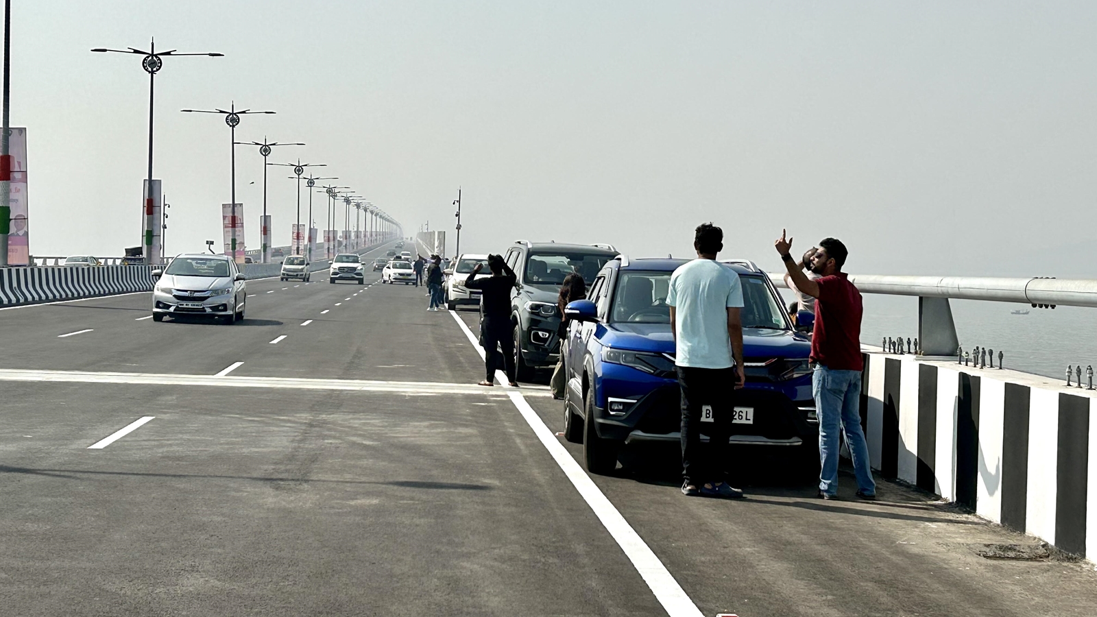 android, over 8k vehicles enjoy first drive on bridge’s opening day
