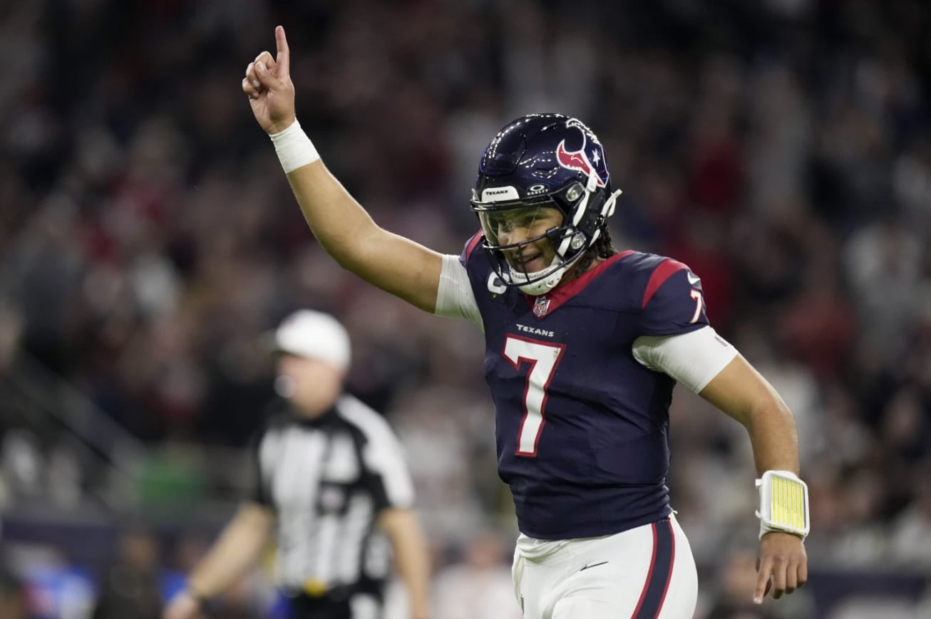 Texans Quarterback C.J. Stroud Surprises Marine Corps Veteran With ...