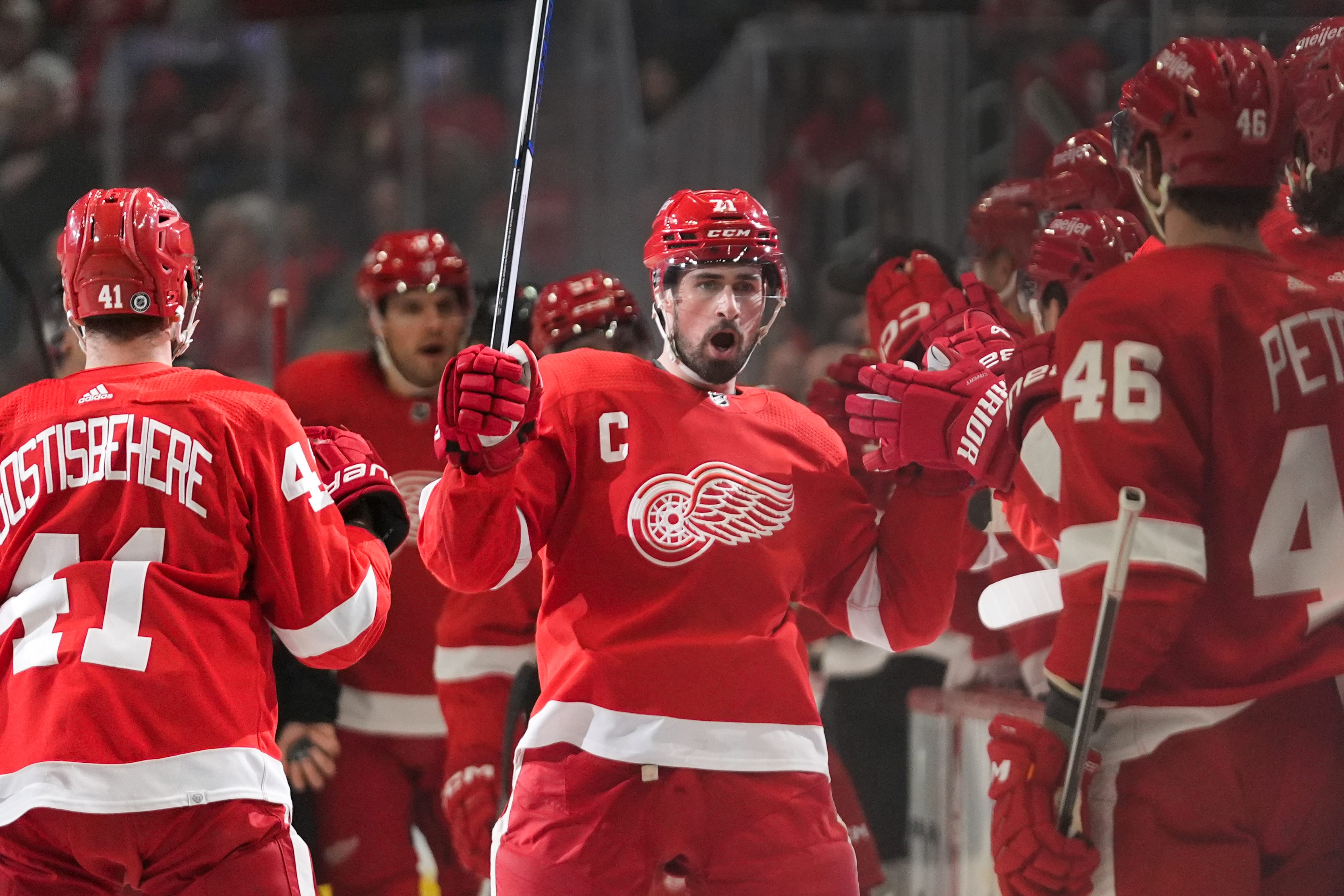 Detroit Red Wings Ride Dylan Larkin, Patrick Kane To 5-3 Victory Over ...