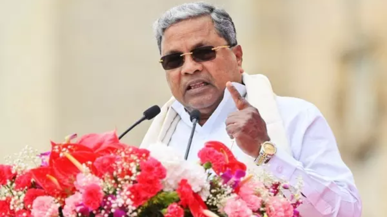 Karnataka Ex-CM B S Yediyurappa Praises Siddaramaiah Government's 'poll ...