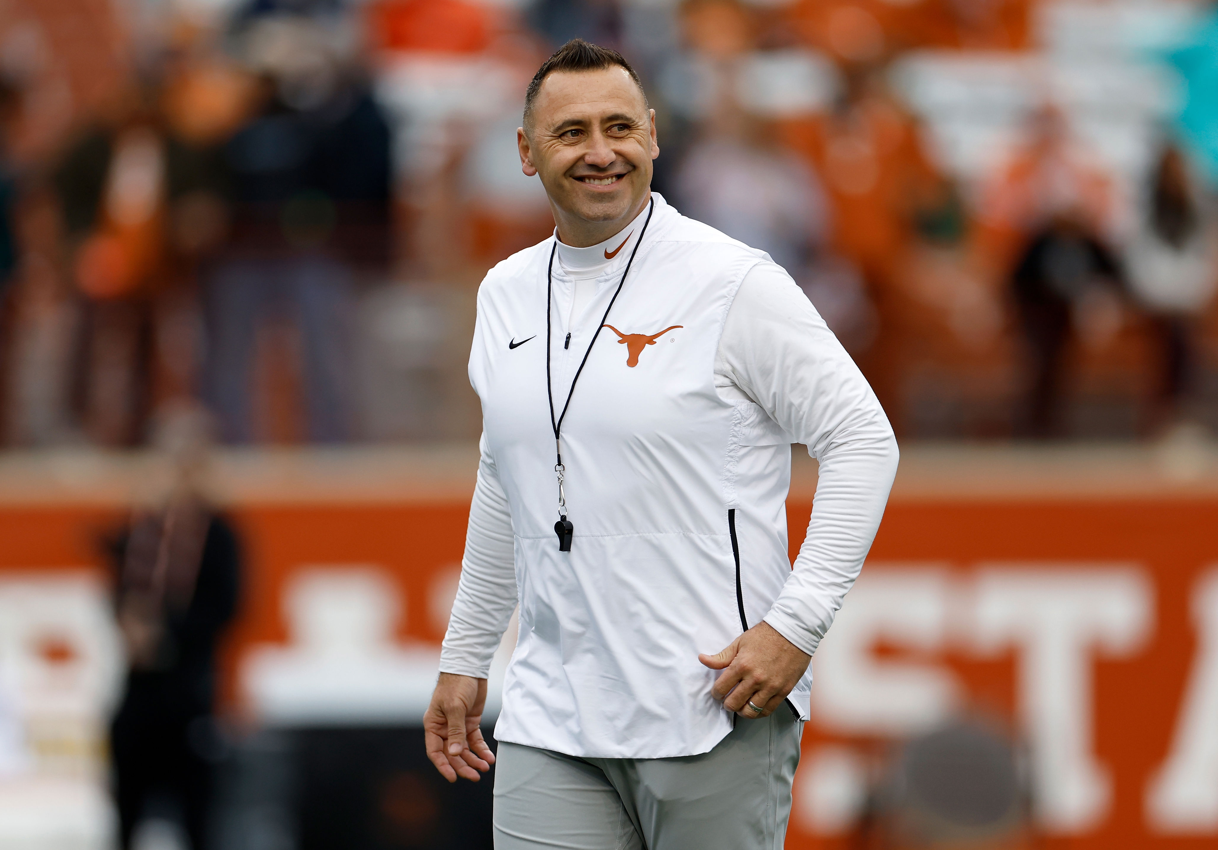 Texas, Football Coach Steve Sarkisian Agree To 4-year Contract Extension