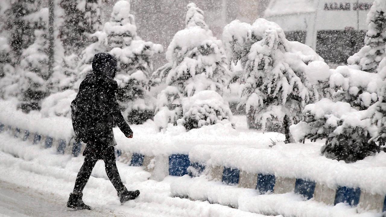 eğitime kar engeli: dört ilde okullar tatil edildi