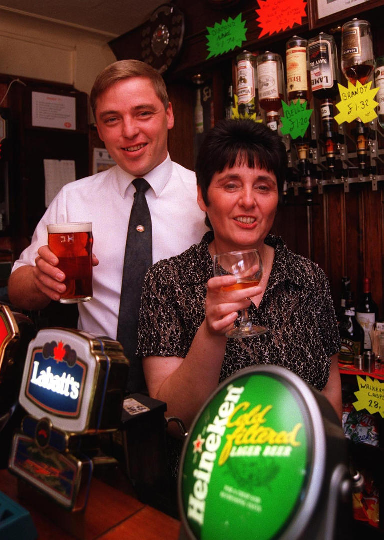 Sheffield retro: 31 of the best photos celebrating Sheffield pub ...