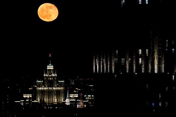 Full Moon in Moscow