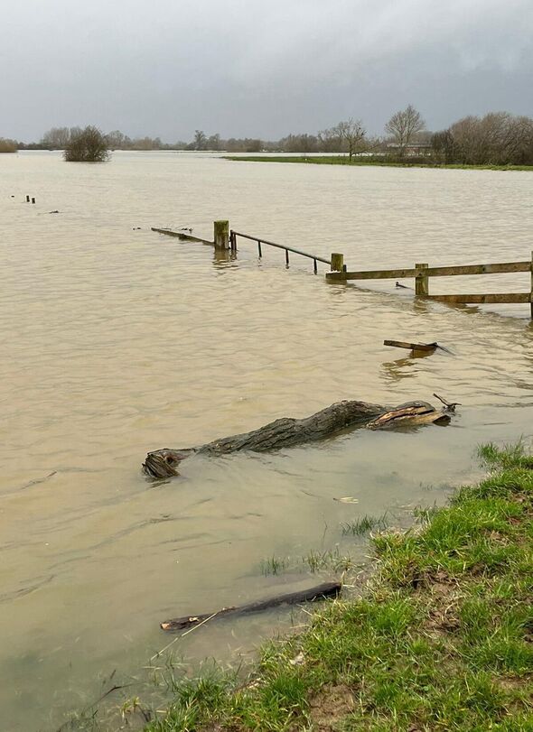 uk farmers hailed as heroes as they use fields to stop uk towns and cities flooding