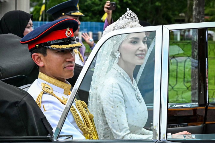 foto: puncak acara pernikahan pangeran abdul mateen dari brunei