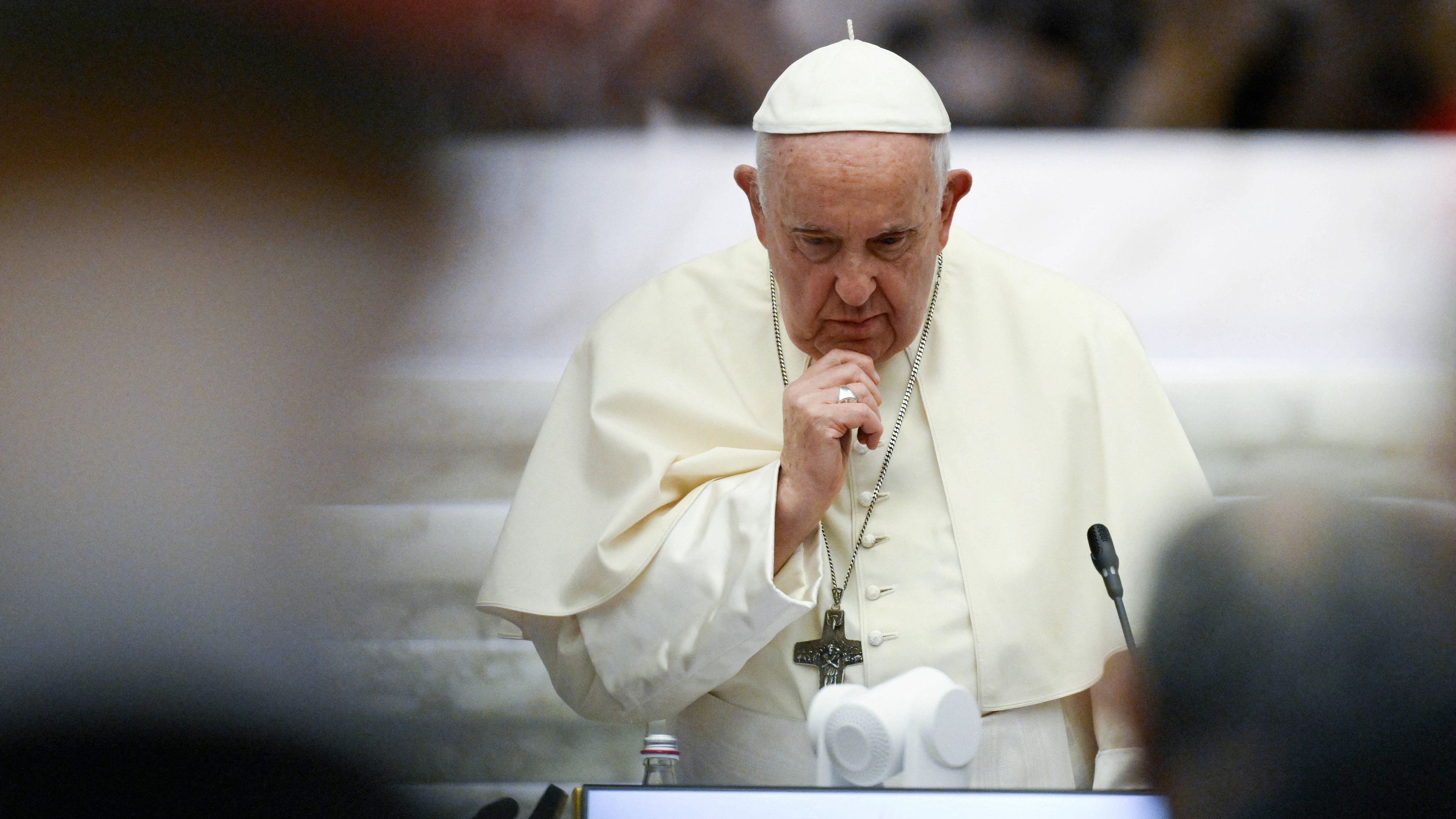 papst franziskus lehnt millionenspende ab