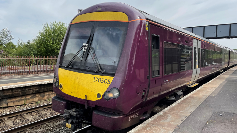 more than 40,000 fines handed to rail fare-dodgers