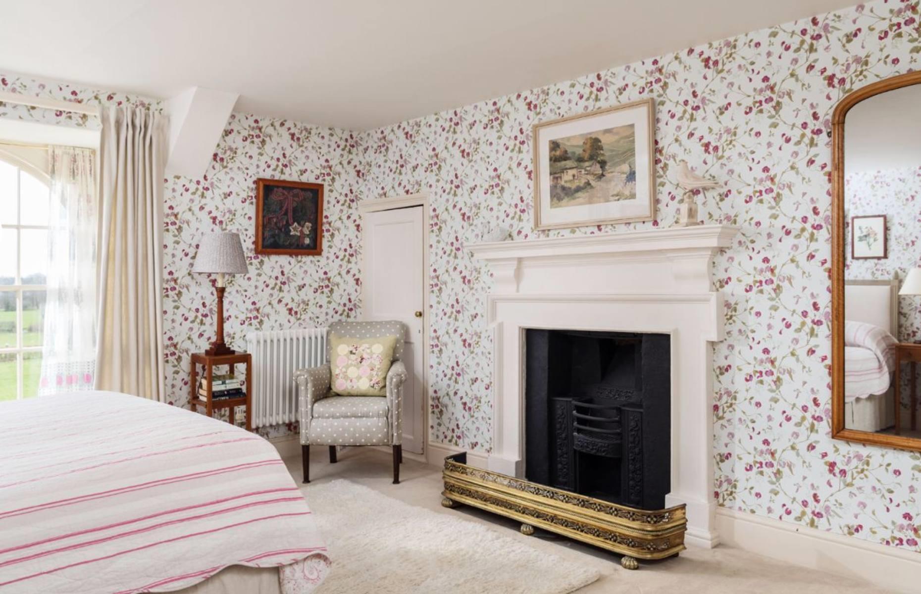 <p>Although you should sleep well in this pretty bedroom, with its Cole & Son’s ‘Sweet Pea’ wallpaper and vintage bedcover, keep an ear out for the ghosts of 1,000 English Civil War soldiers who, according to <a href="https://www.mirror.co.uk/news/world-news/kate-middleton-visits-truro-cathedral-8747214">reports</a>, are said to haunt the grounds of the ancient site.</p>  <p>It was here in 1644 that Charles l’s Royalist forces drove out Cromwell’s occupying troops after a month-long siege resulting in 1,000 fallen soldiers which, according to legend, were destined to gallop through the woods forever more.</p>