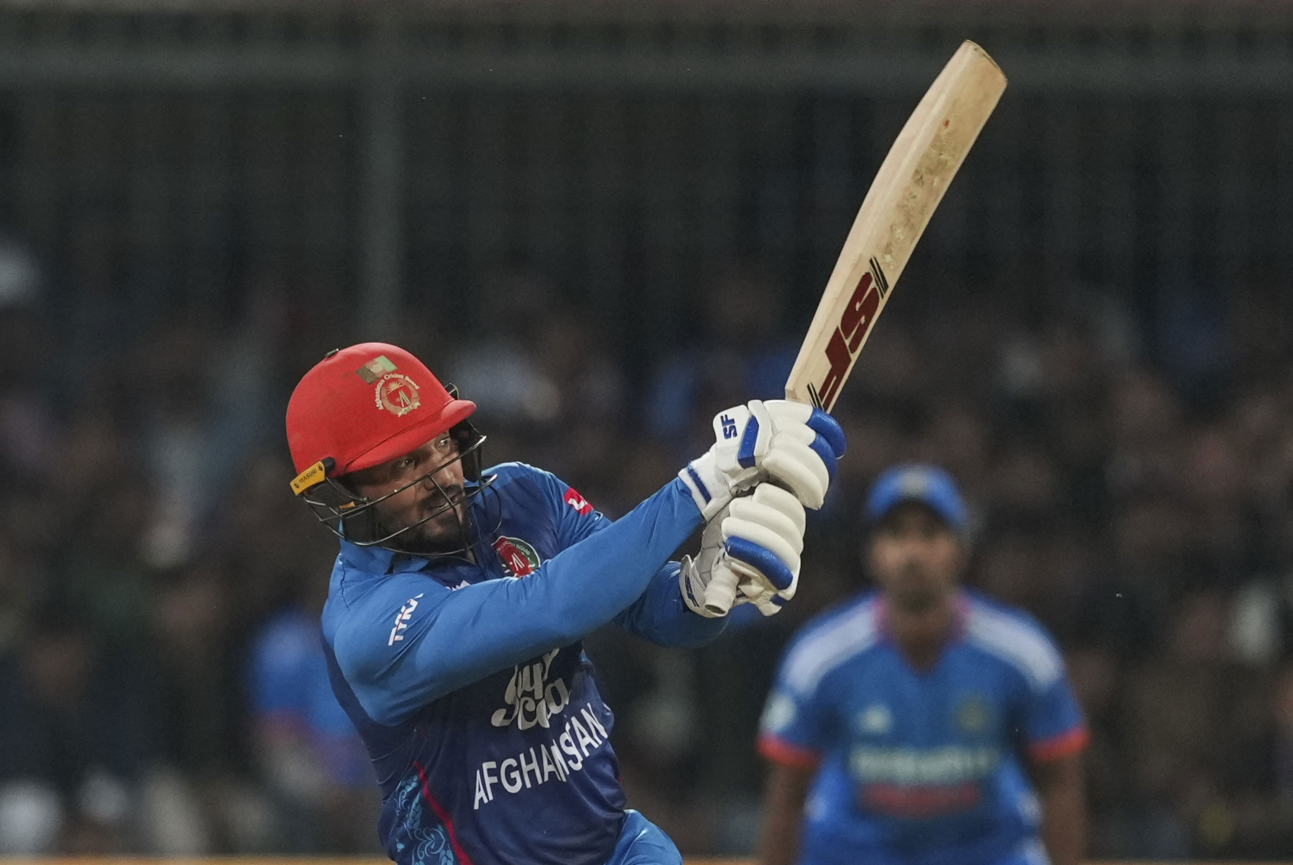 gulbadin, lower-order batters lift afghanistan to 172 all out