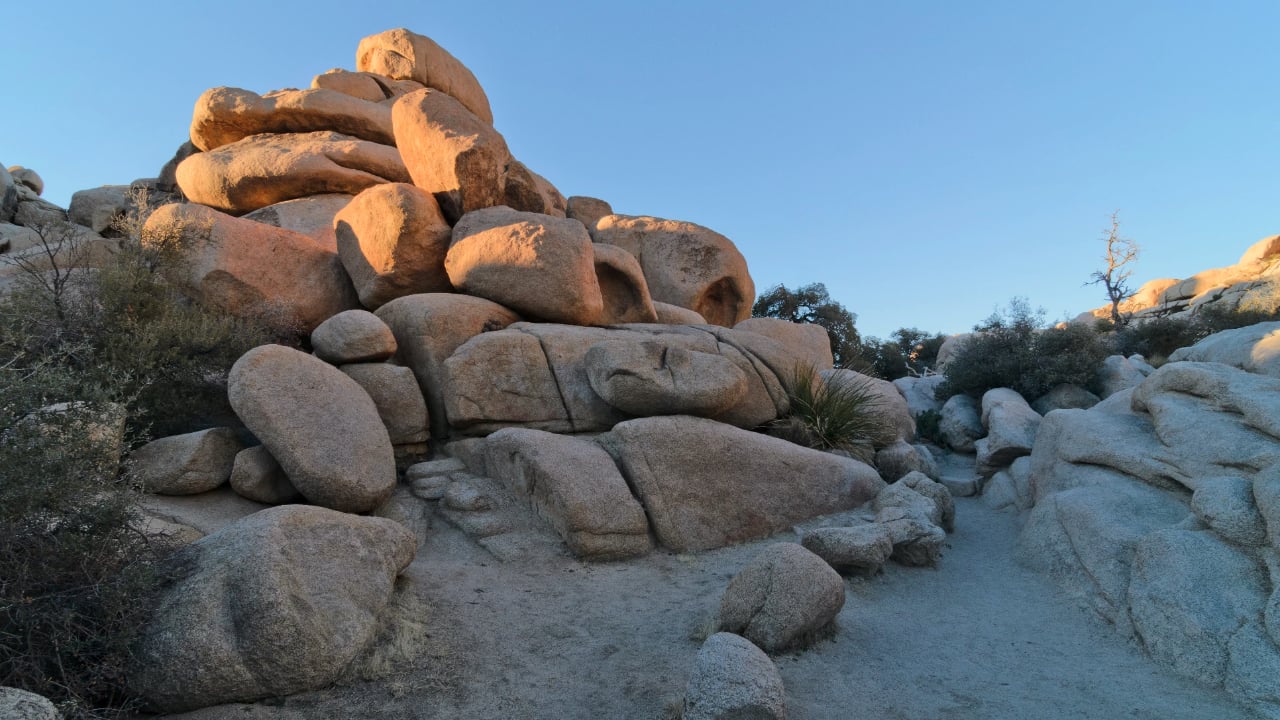<p>This unique loop hiking trail in Joshua Tree National Park is excellent for families. This trail explores Barker Dam, big boulders, and even a rock art site. The desert environment is hot, so an early morning start and plenty of water and sun protection are recommended. All visitors must have an Entrance Pass, which costs $30 and includes parking and up to 15 passengers.</p>