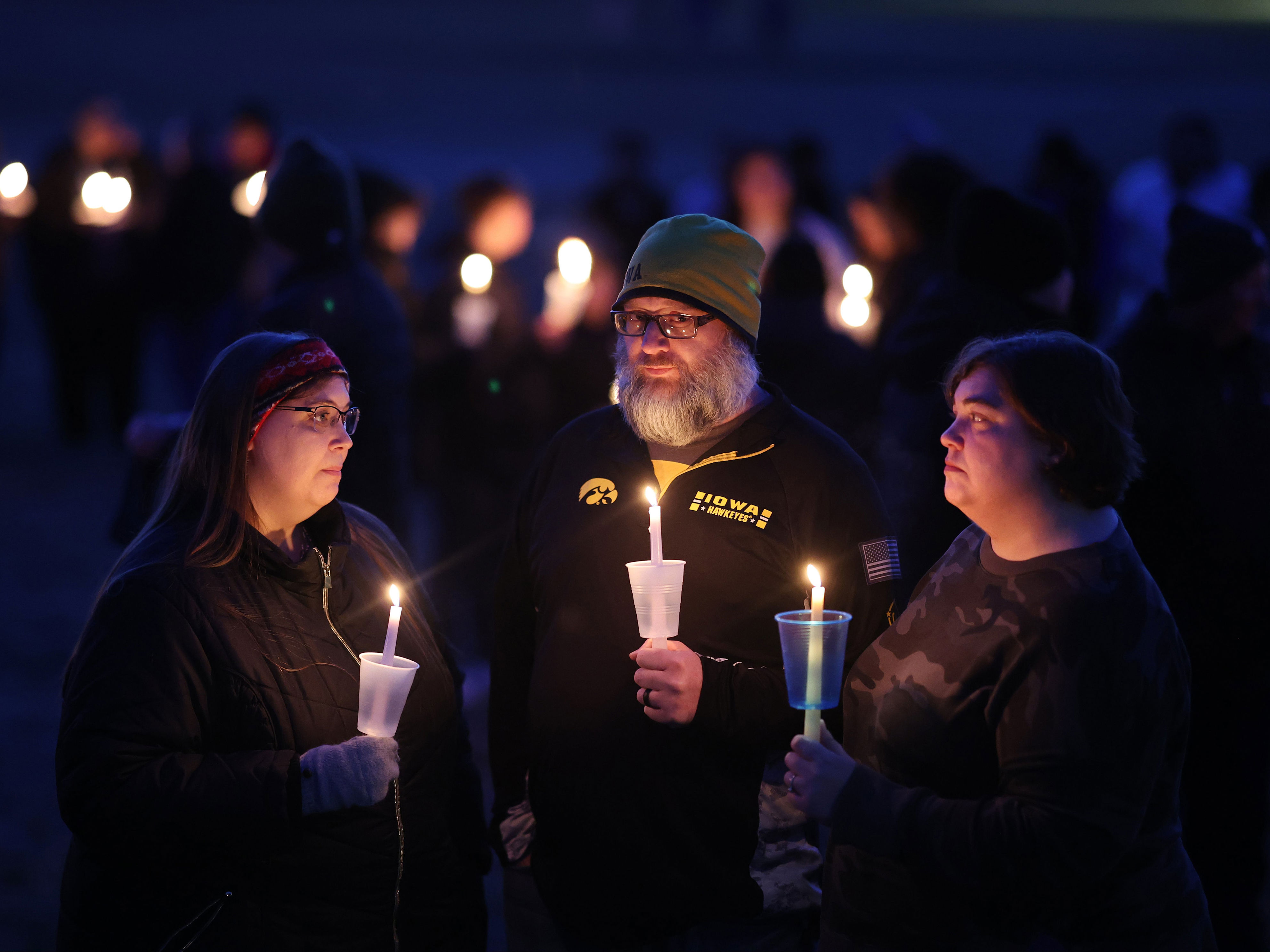 iowa high school principal dies 10 days after shielding students from mass shooting