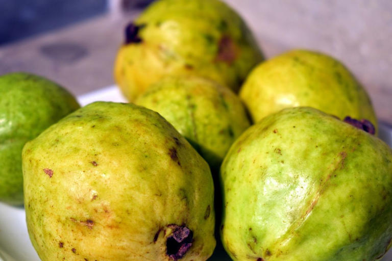 Guava, The Superfruit: Benefits For Heart Health, Diabetes Control, And 