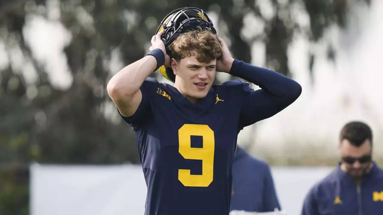 J.J. McCarthy Michigan QB declares for 2024 NFL draft after National