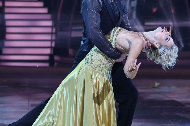 dwts: 'iconic' performances, 'smooth' moves and adversity as second show wows
