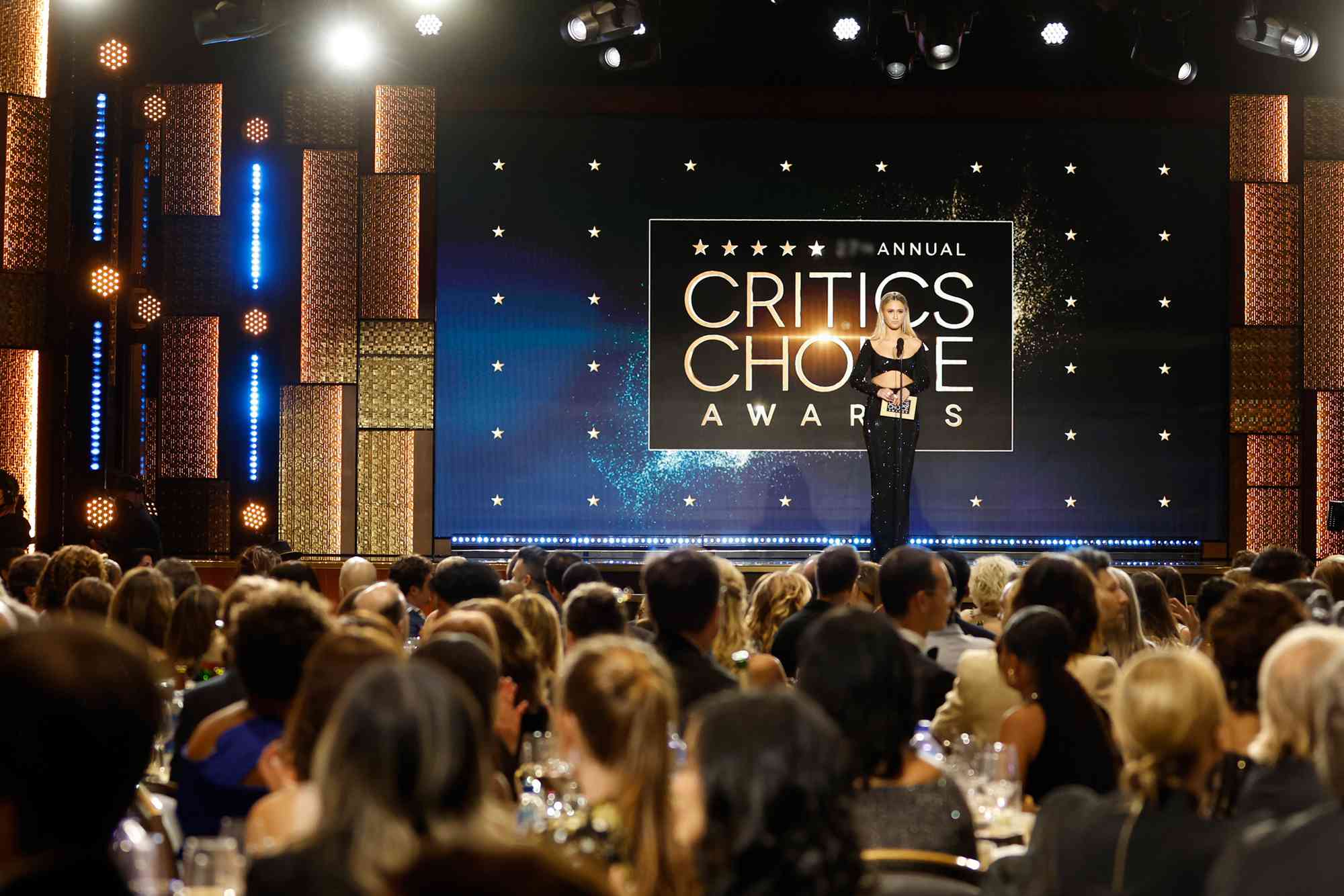 “Oppenheimer”, “Barbie”, “The Bear” Lead 2024 Critics Choice Awards ...