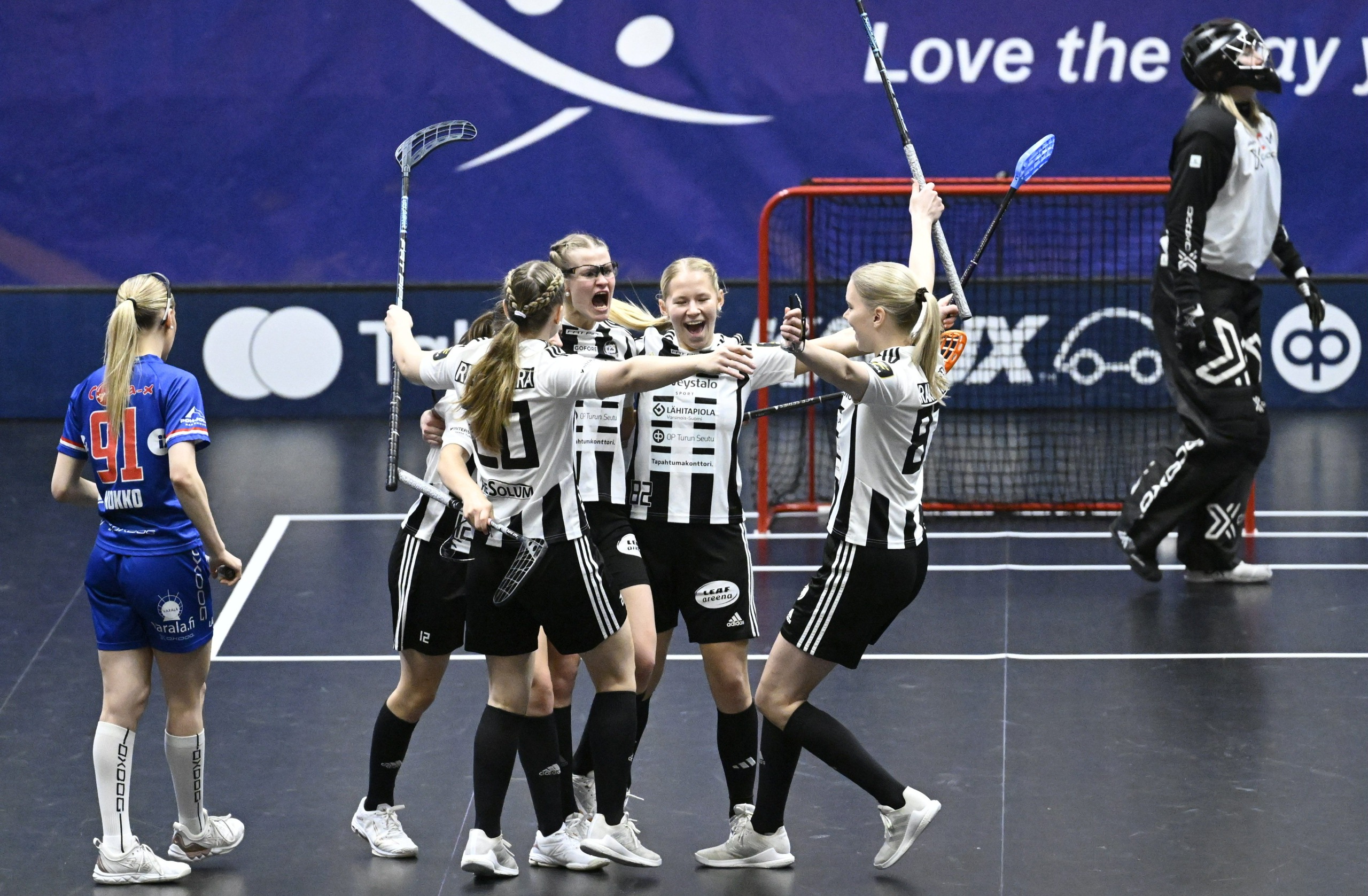 suomen cup jatkoi tps:n naisten mestaruuskulkua salibandyssä