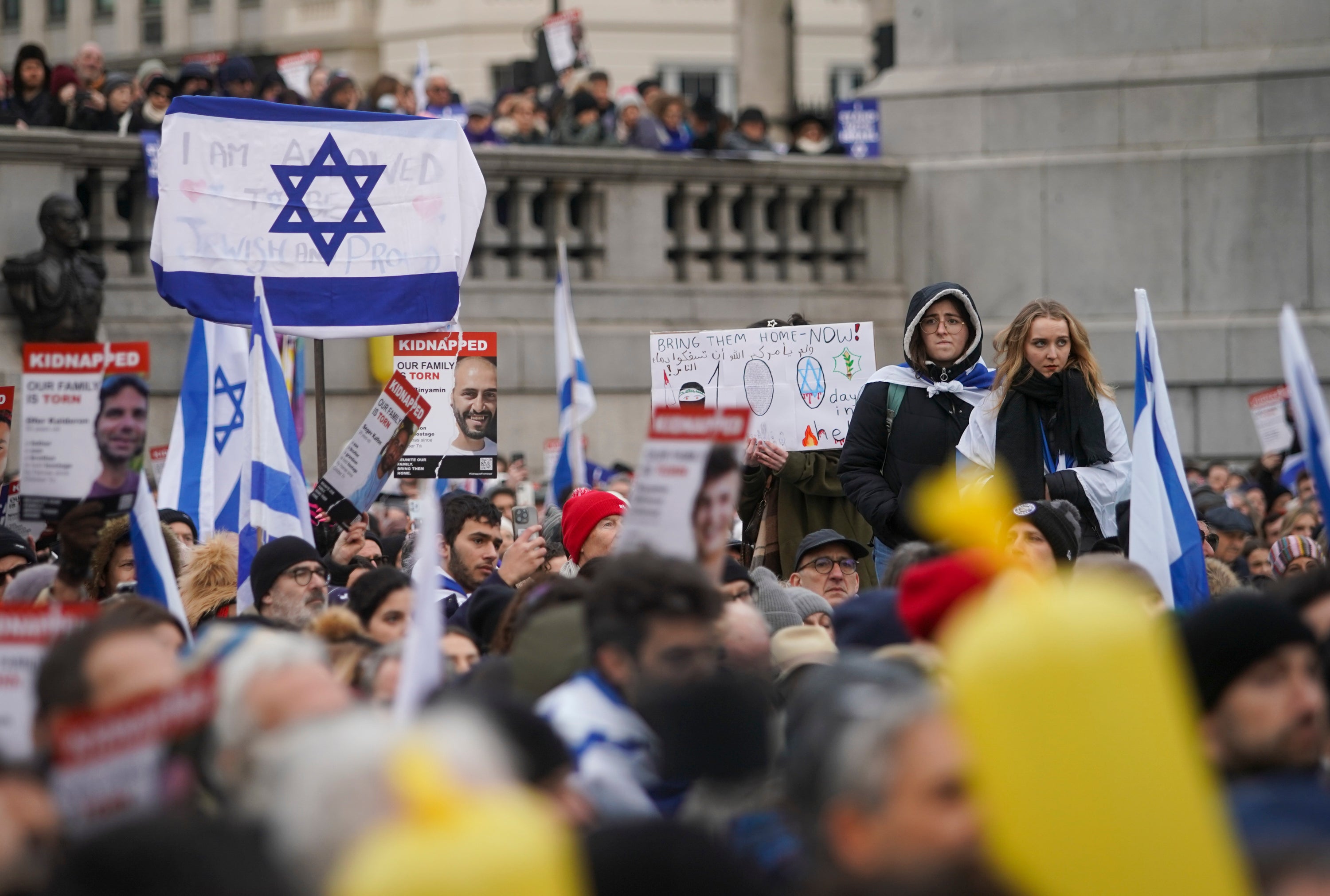 thousands take to central london for demonstration ‘in solidarity with israel’