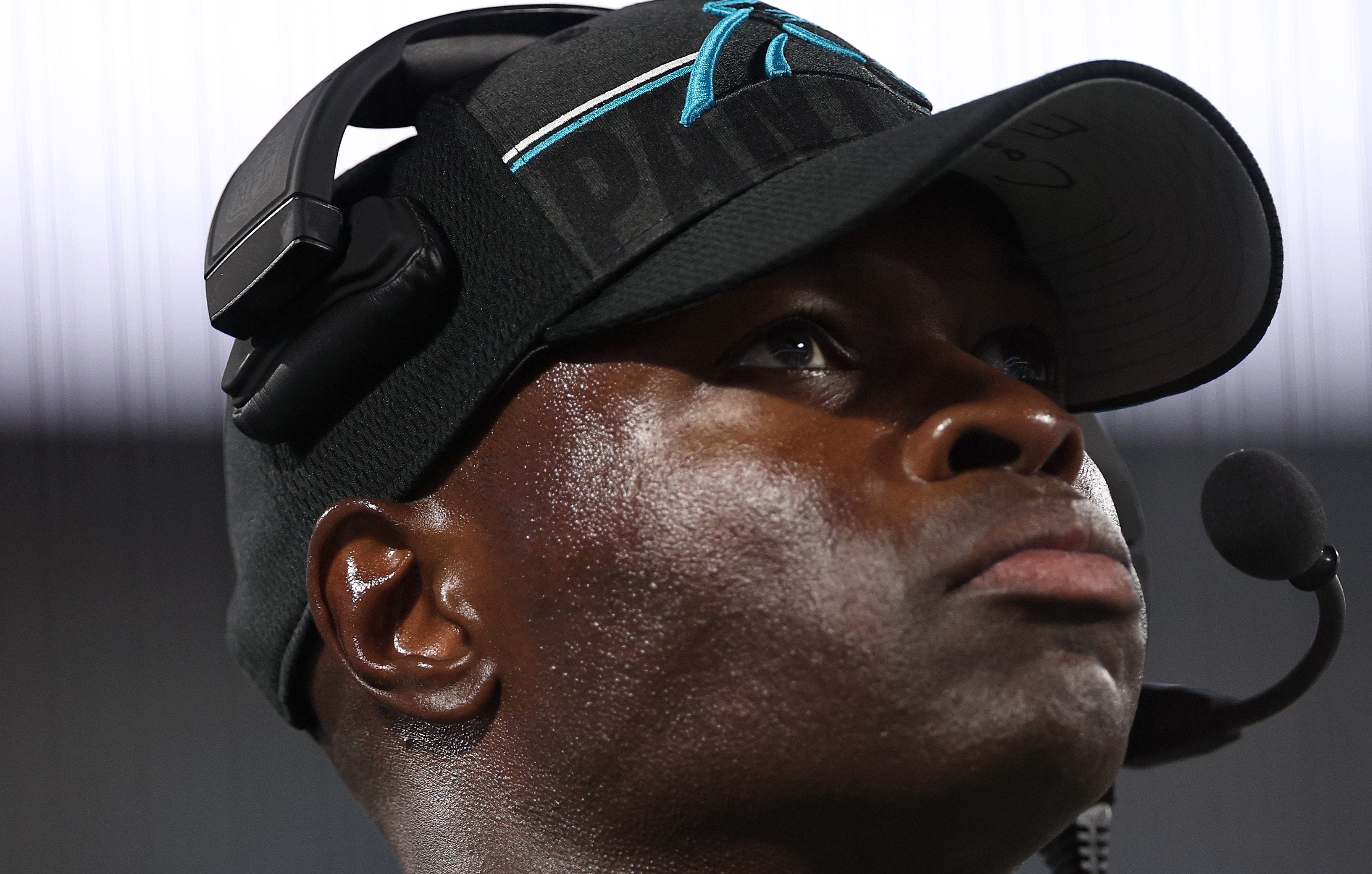 Panthers DC Ejiro Evero Reportedly Interviewing For Falcons' HC Job On ...