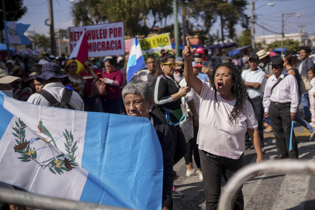 guatemalans angered as president-elect's inauguration delayed by wrangling in congress