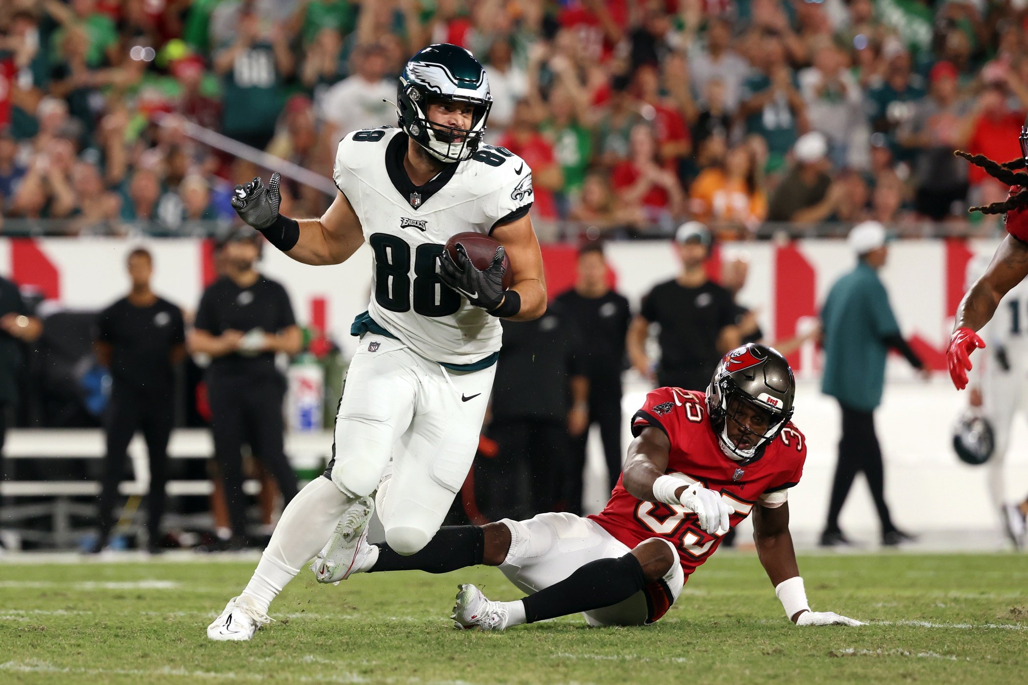 Eagles Vs. Buccaneers Best Touchdown Scorer Bets: Who Will Step Up In ...