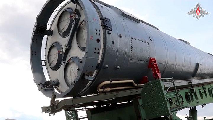 korea utara uji coba rudal hipersonik bahan bakar padat