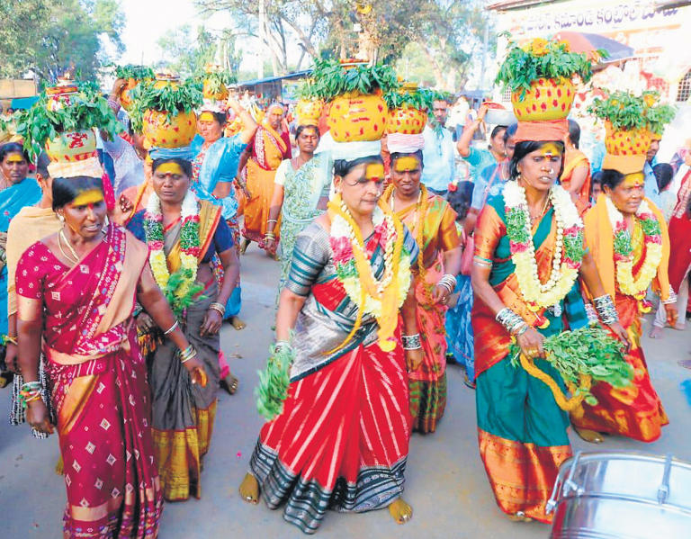 Inadequate facilities plague devotees as Inavolu jatara begins in Telangana