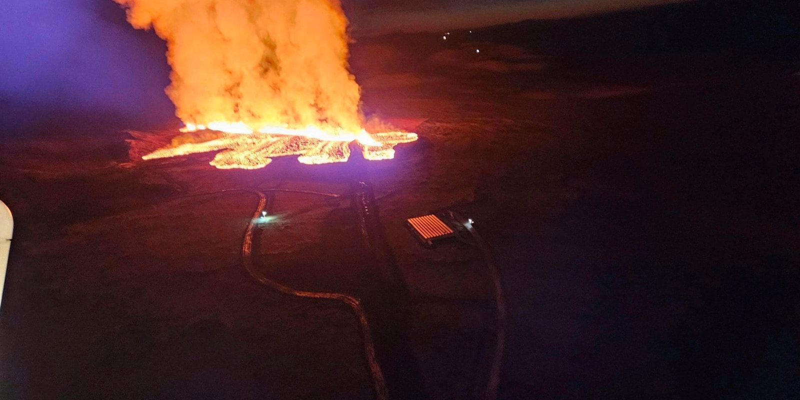 Husdjur kvar i brinnande Grindavík