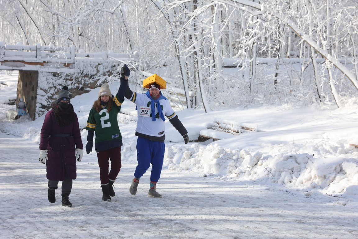 Midwesterners are tough 5k race run in Milwaukee in belowzero weather