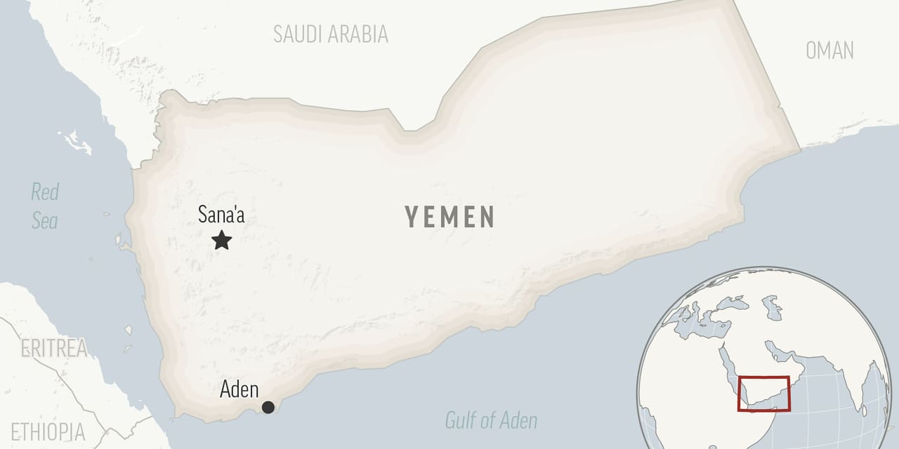 U.S. Fighter Shoots Down Houthi Missile Fired From Yemen At Navy ...