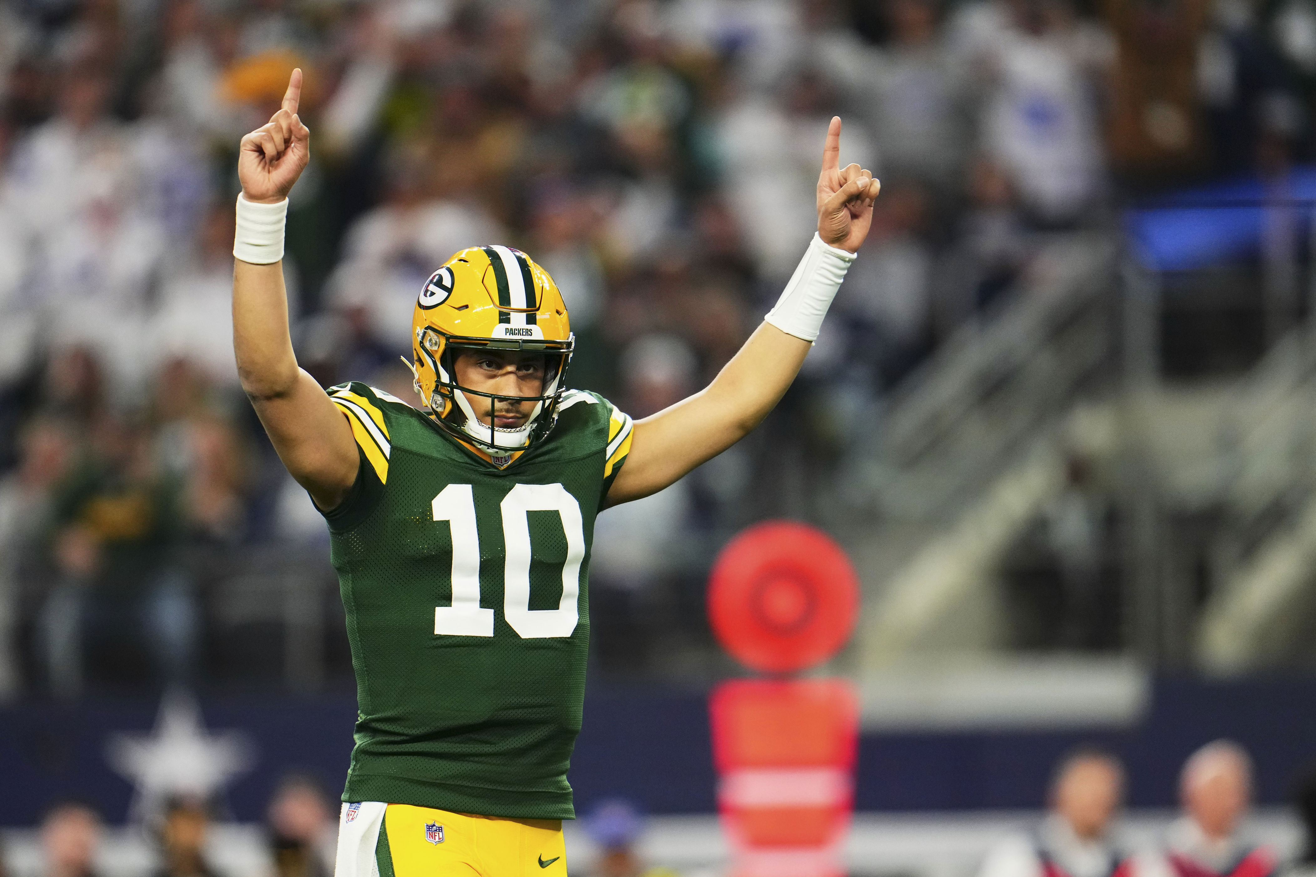 Jordan Love passer rating How Packers QB just missed historymaking