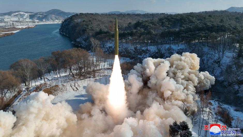 КНДР испытала ракету Hwasong-16B с гиперзвуковой боеголовкой