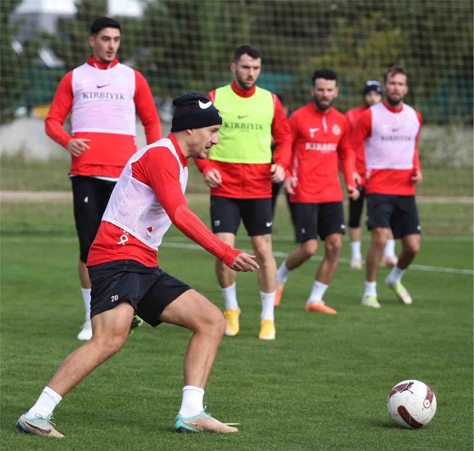 Antalyaspor’da Kupa Mesaisi Başladı