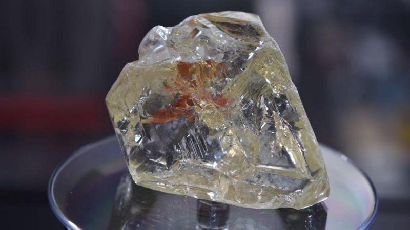 a decepção de dois adolescentes que descobriram um dos maiores diamantes do mundo