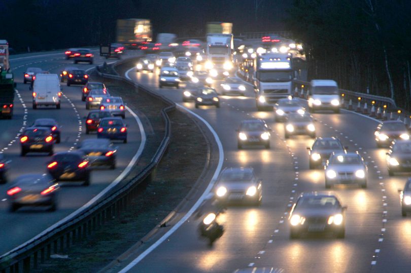 dvla warning over £1,000 fine as drivers told 'don't risk it'