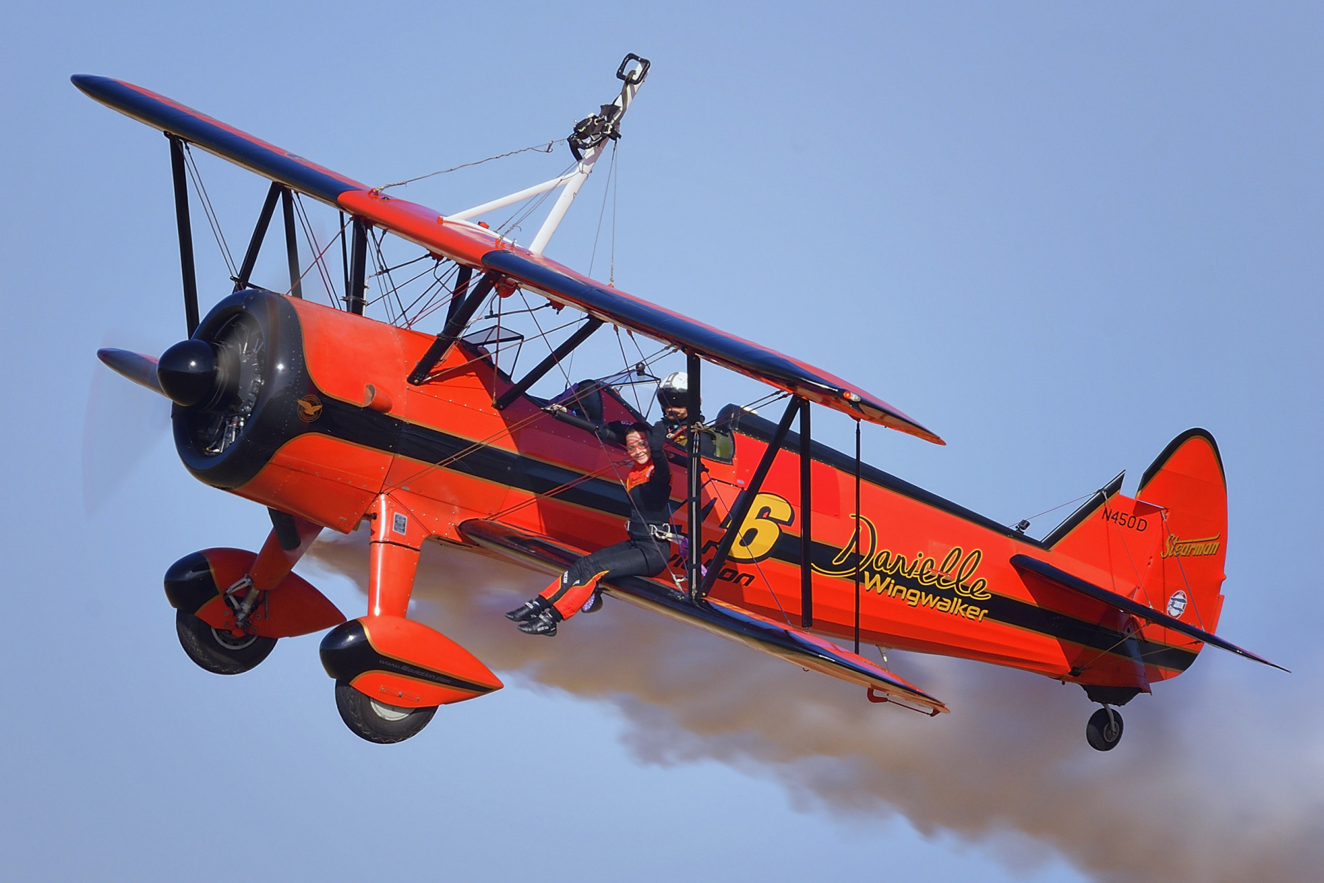 The brave pioneers of wing walking