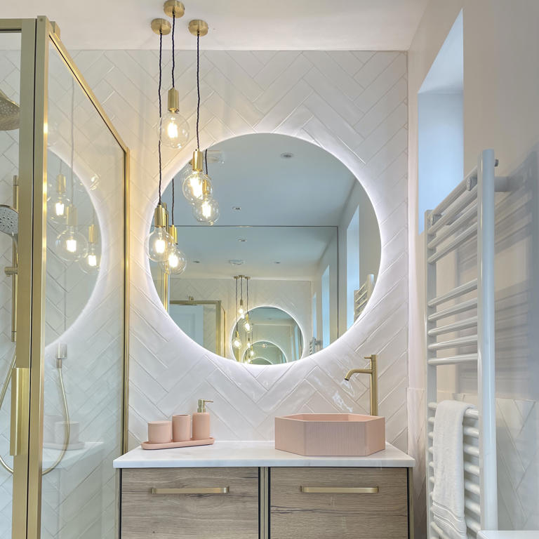 Bathroom lighting trends – discover 10 bright new looks for 2024