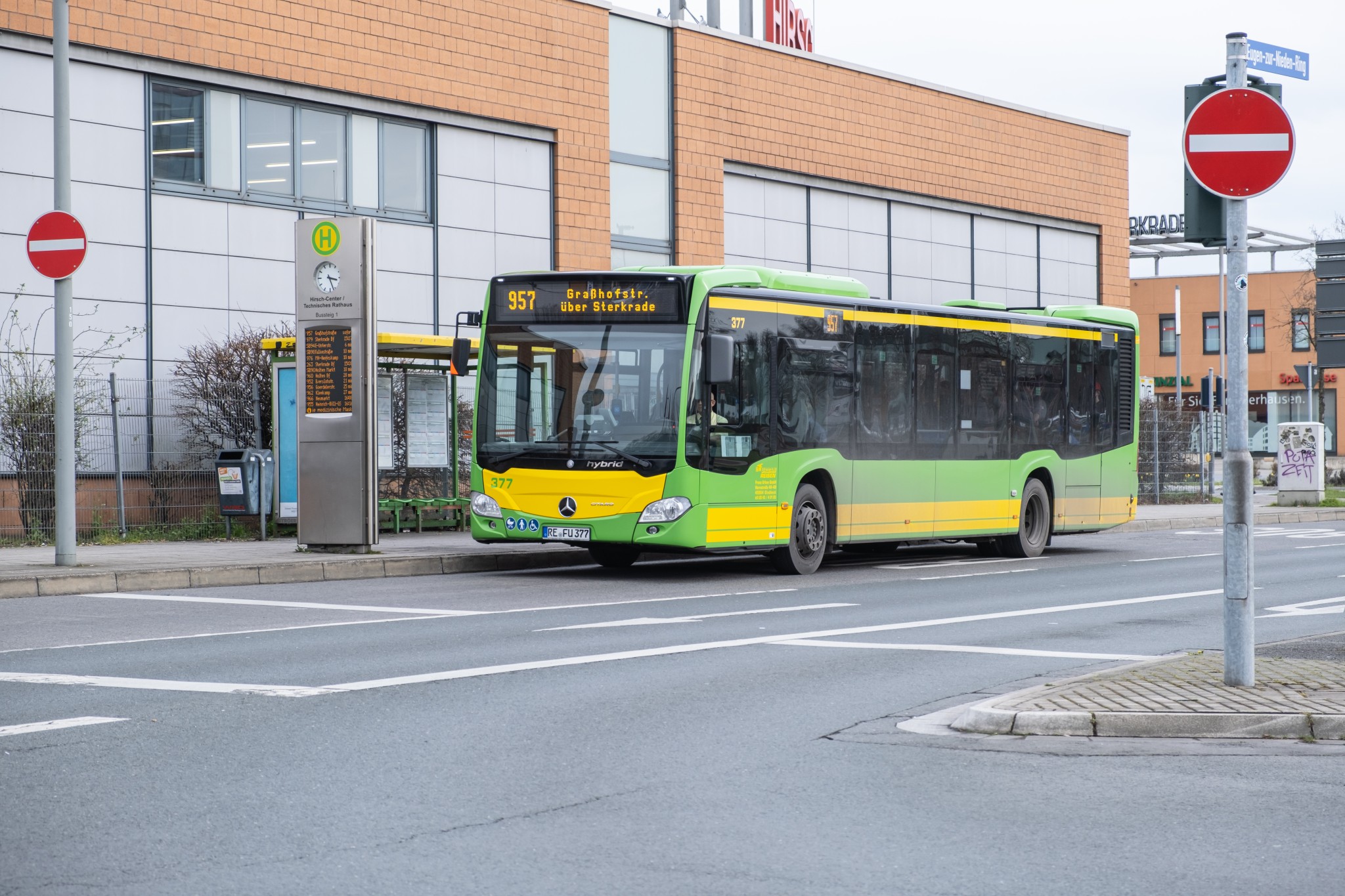 VRR: Bus Und Bahn Werden Teurer: Das Müssen Kunden Beachten