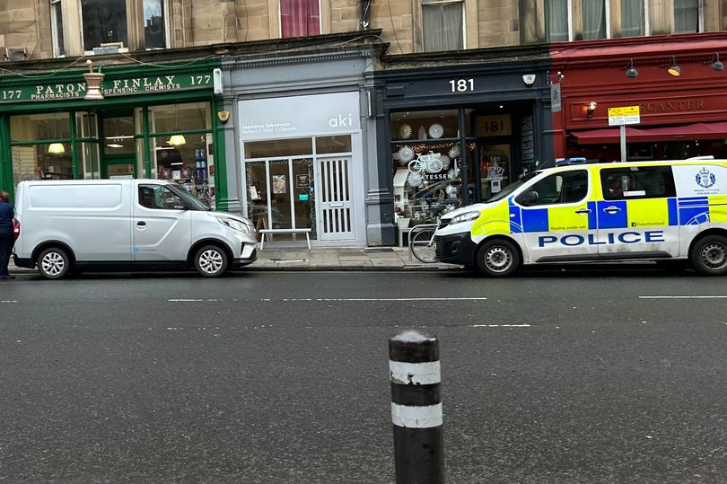 Edinburgh Police Swoop On Busy Street As Officers Spotted Outside Shops ...