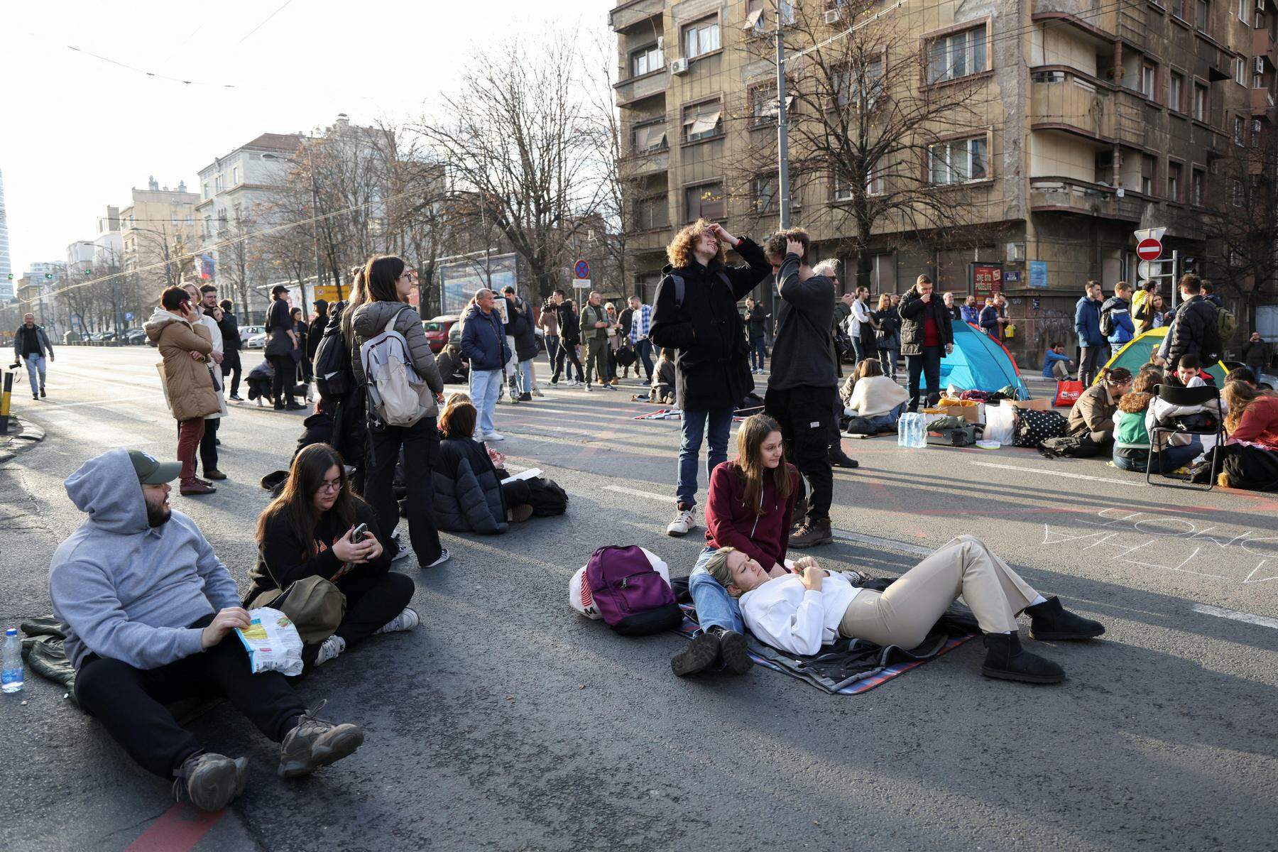 Straßenblockade In Belgrad Aus Protest Gegen Mutmaßlichen Wahlbetrug